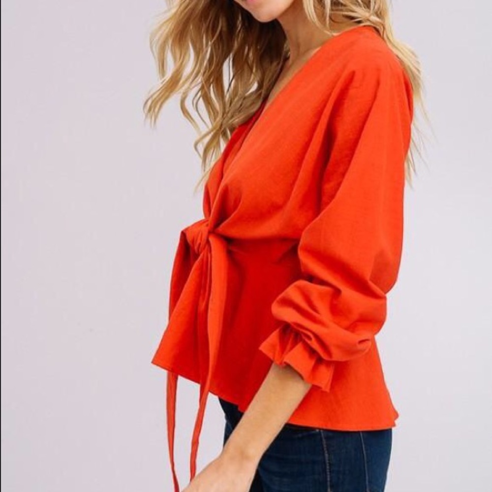 LAST 1 💕 Red V-Neck Top - Picture 2 of 4
